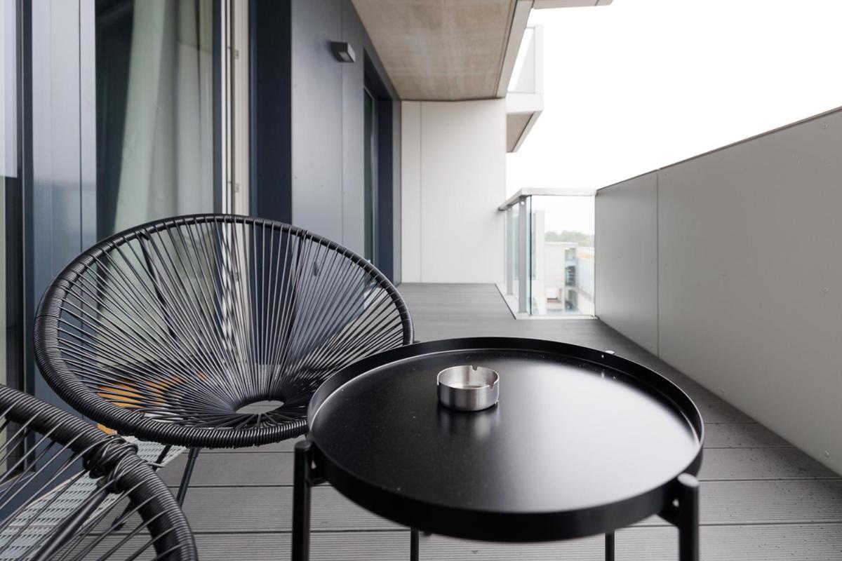 Lovely Apartment In Marina Tower - 10Min To City Center Wina Bagian luar foto