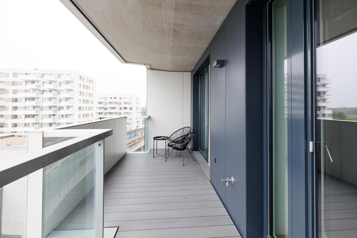 Lovely Apartment In Marina Tower - 10Min To City Center Wina Bagian luar foto