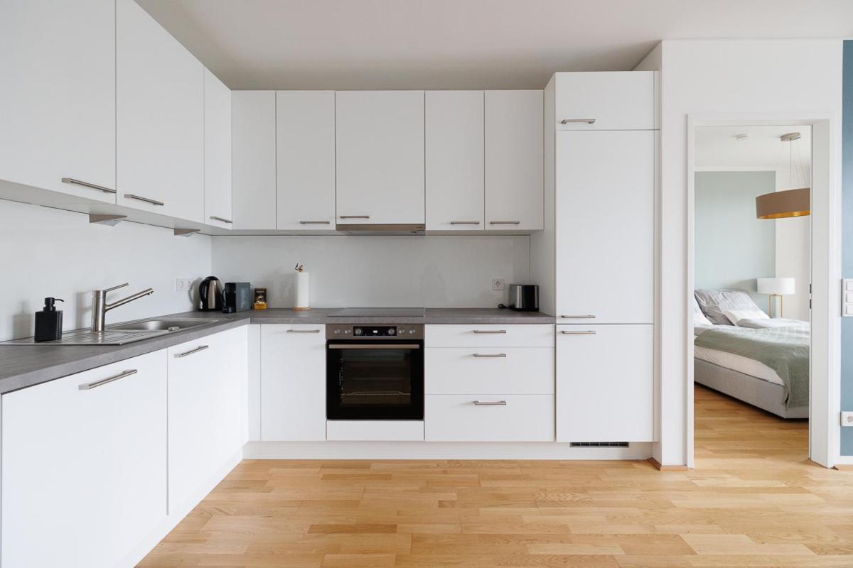 Lovely Apartment In Marina Tower - 10Min To City Center Wina Bagian luar foto