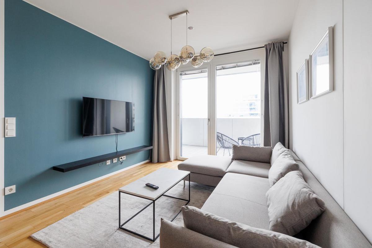 Lovely Apartment In Marina Tower - 10Min To City Center Wina Bagian luar foto
